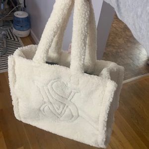Sherpa Victoria’s Secret bag new with tags